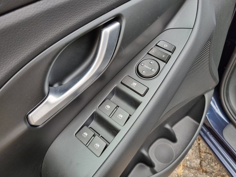 Vehicle Image 27