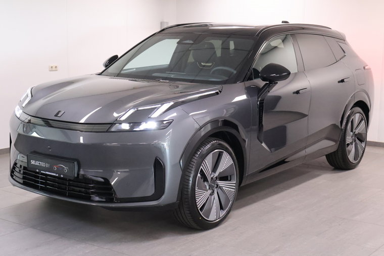 Lynk & Co 08