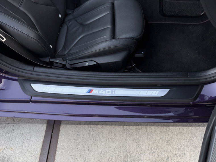 Vehicle Image 23