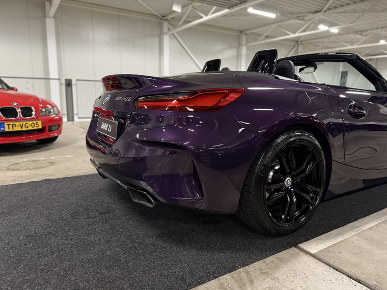 Vehicle Image 36