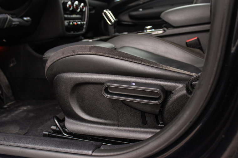 Vehicle Image 41