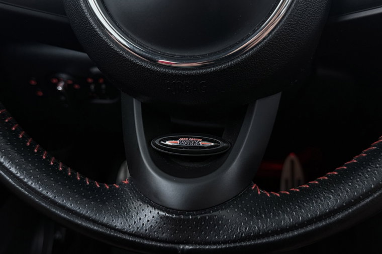 Vehicle Image 35