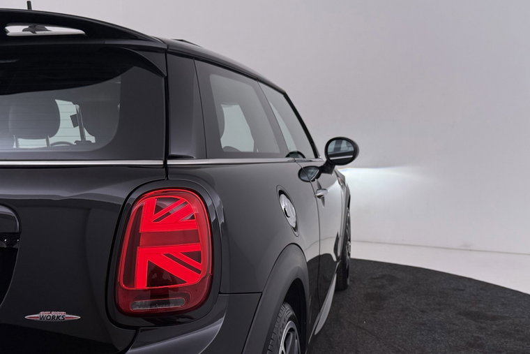 Vehicle Image 44