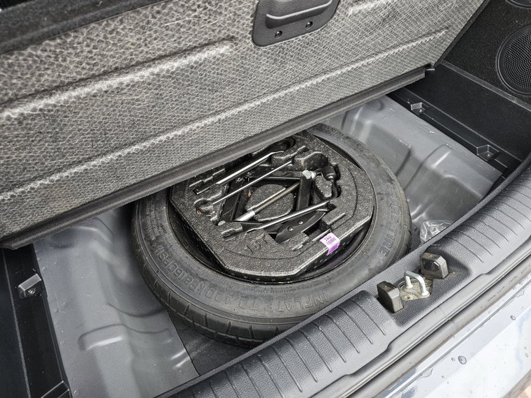 Vehicle Image 45