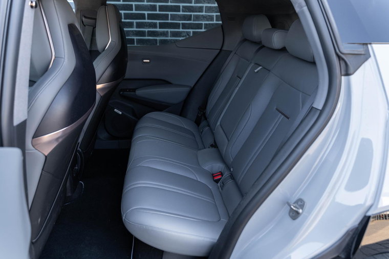 Vehicle Image 11