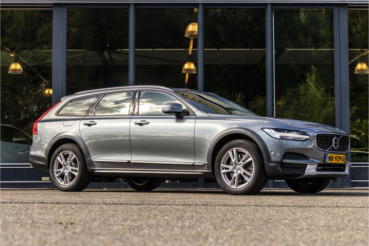 Volvo V90
