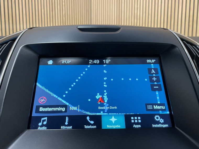 Vehicle Image 17