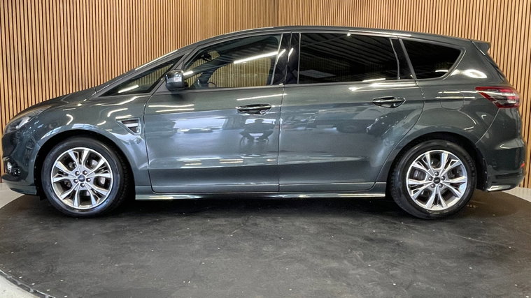 Vehicle Image 33