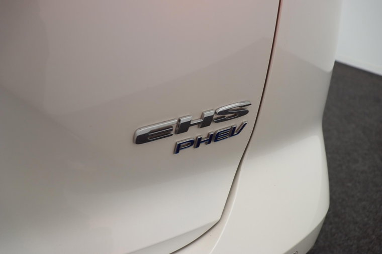 Vehicle Image 24