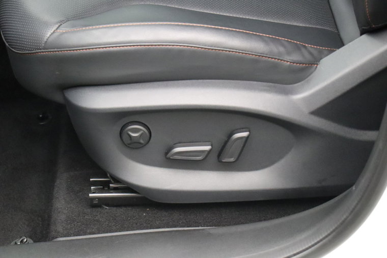 Vehicle Image 42