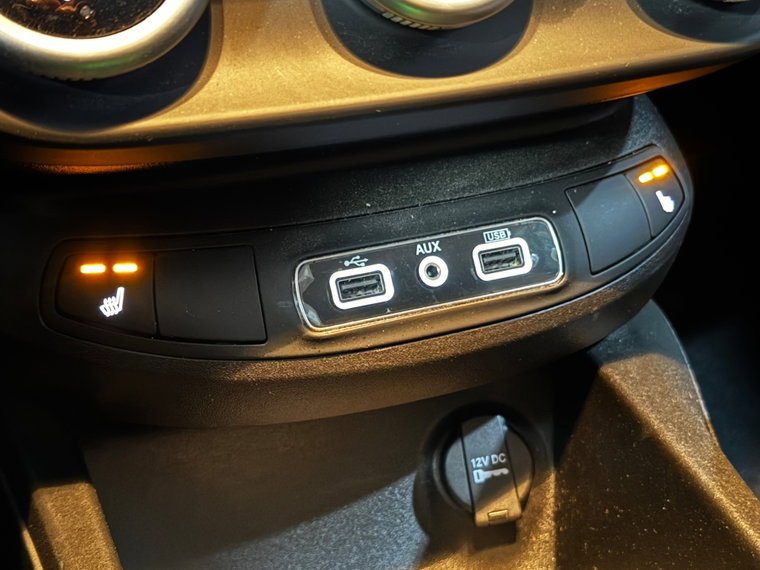 Vehicle Image 26