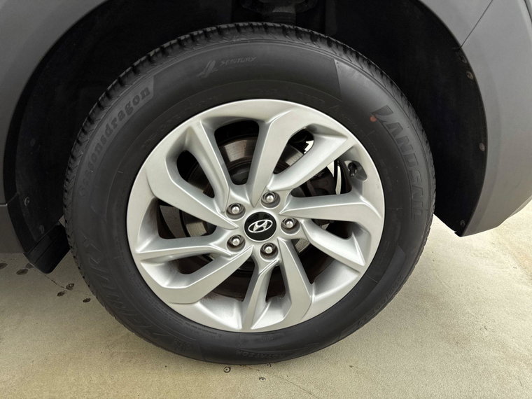 Vehicle Image 30