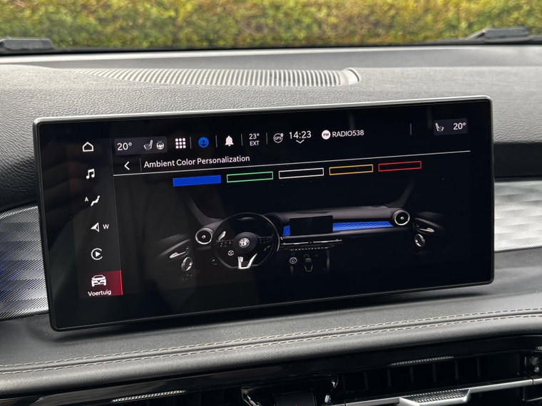 Vehicle Image 38