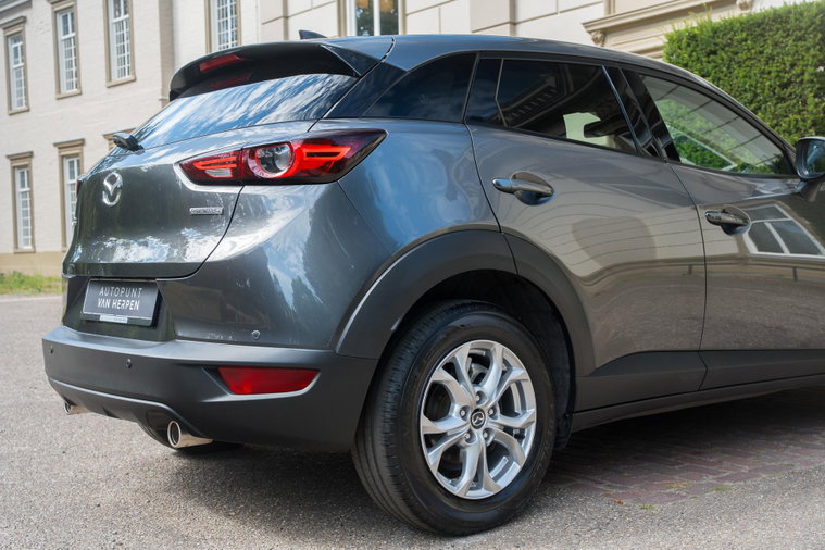 Vehicle Image 15