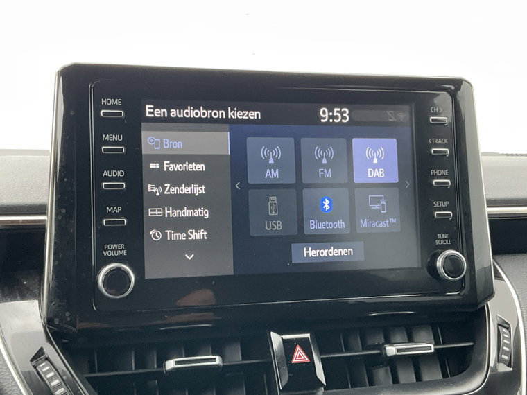 Vehicle Image 25