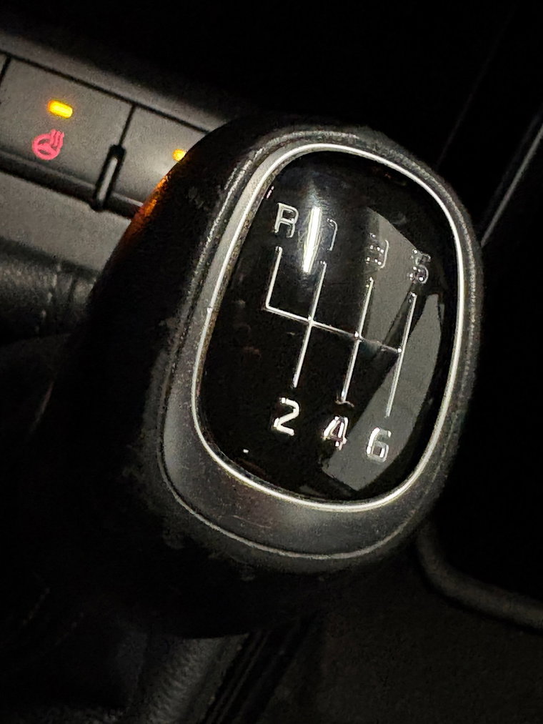 Vehicle Image 26