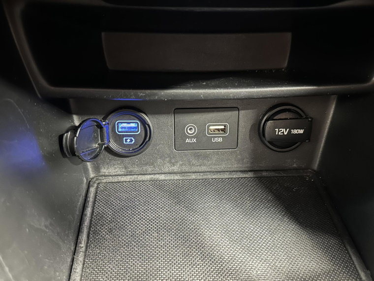 Vehicle Image 30