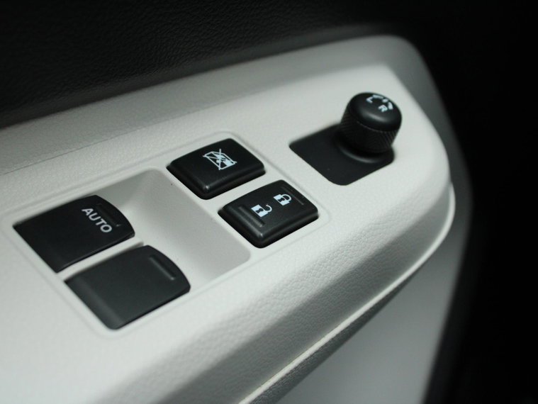 Vehicle Image 33