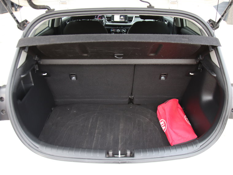 Vehicle Image 35