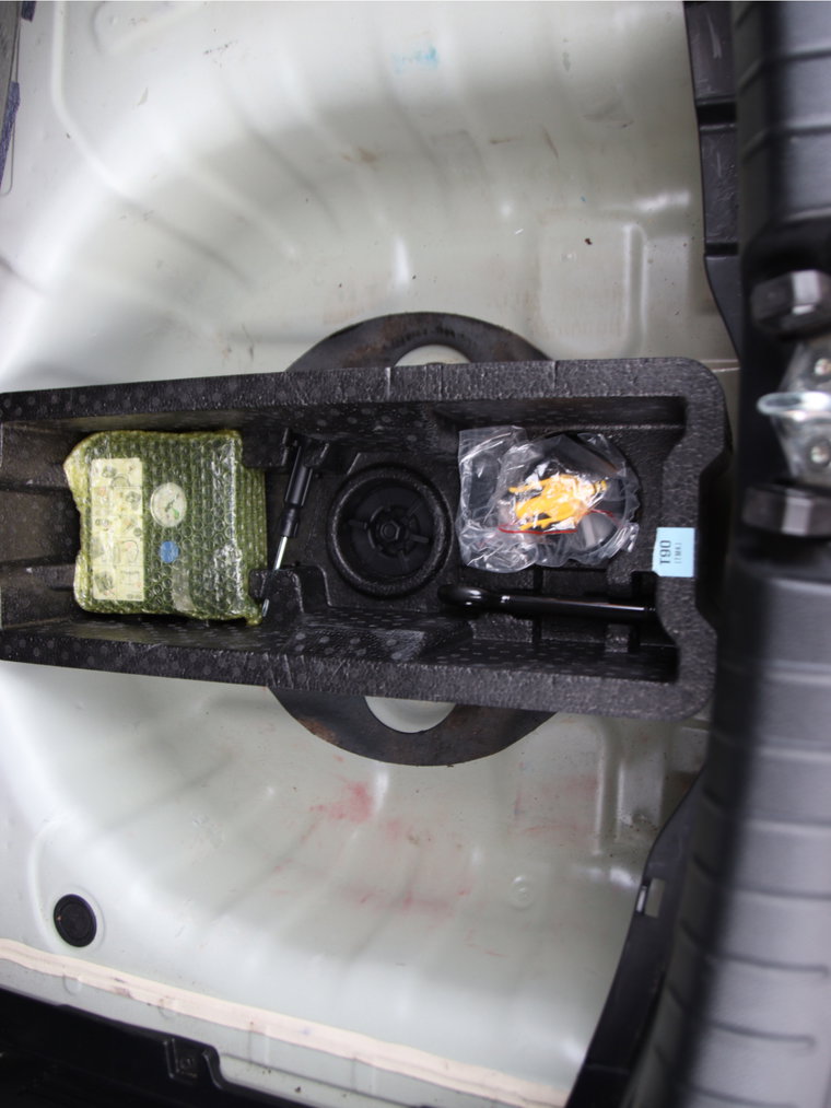 Vehicle Image 36