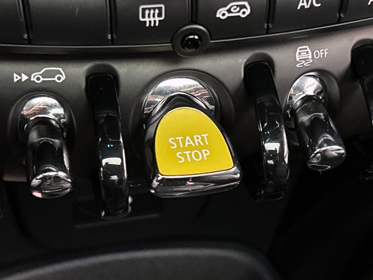 Vehicle Image 41