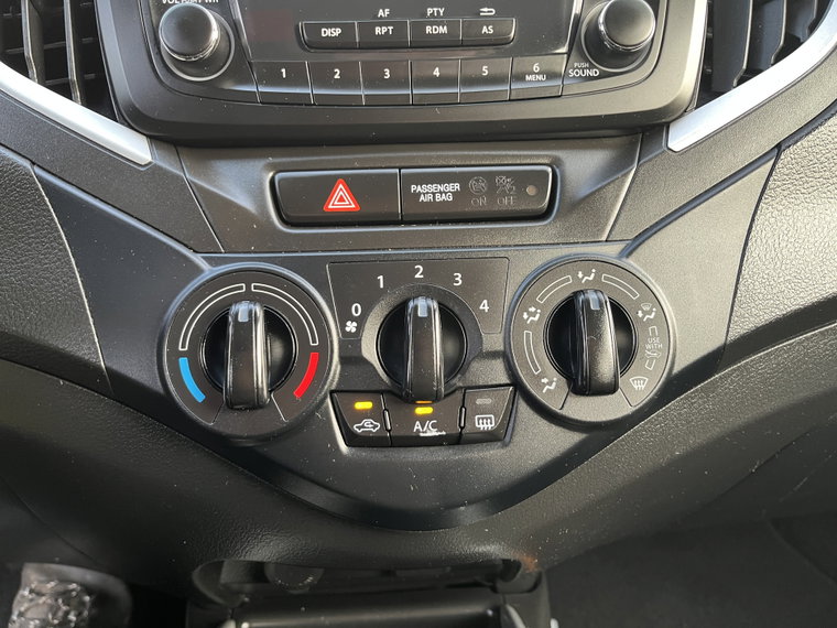 Vehicle Image 32