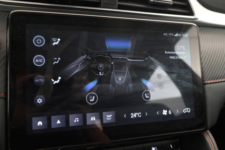Vehicle Image 30