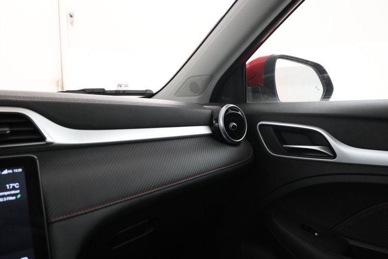 Vehicle Image 36