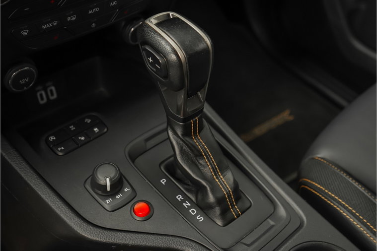 Vehicle Image 28