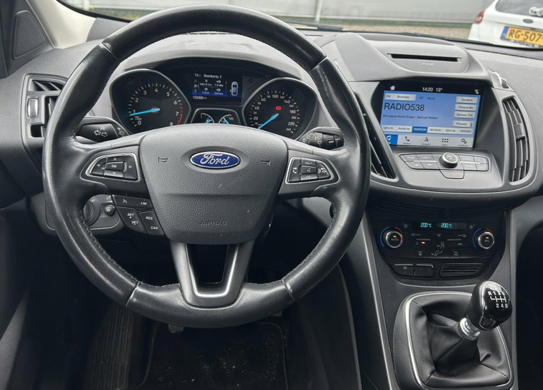 Vehicle Image 8