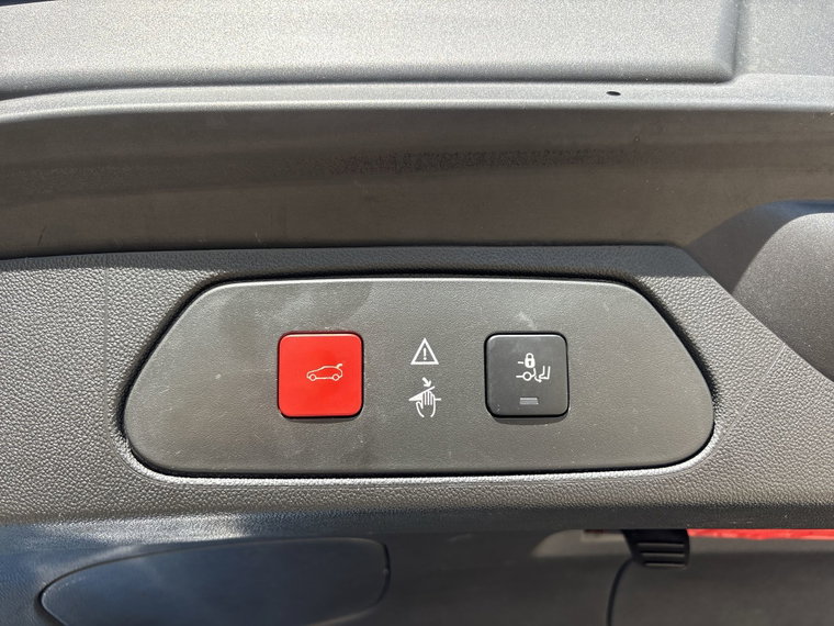 Vehicle Image 28