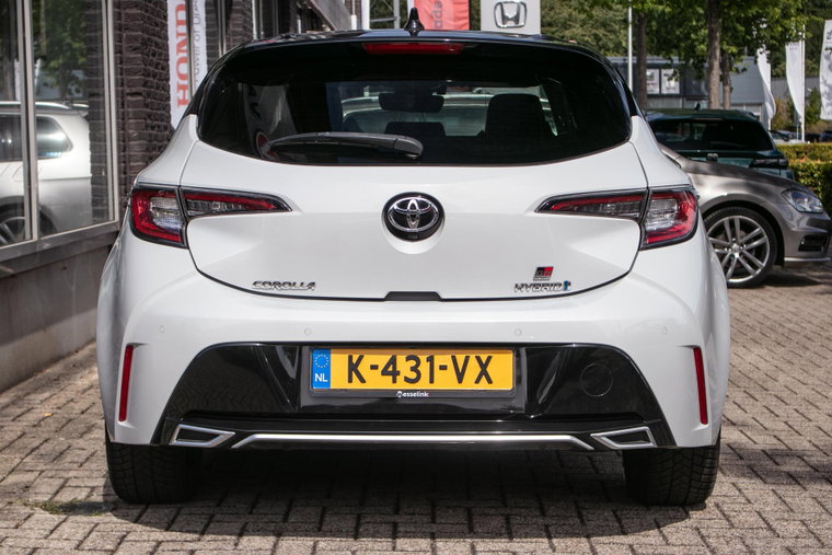 Vehicle Image 12