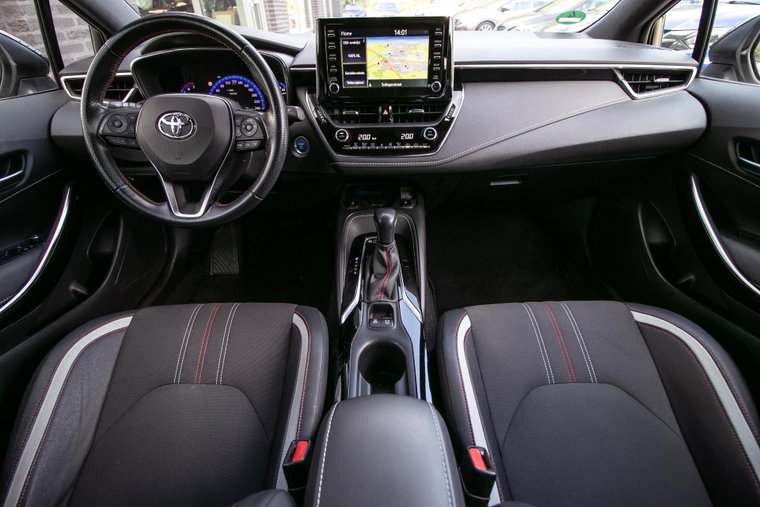 Vehicle Image 16