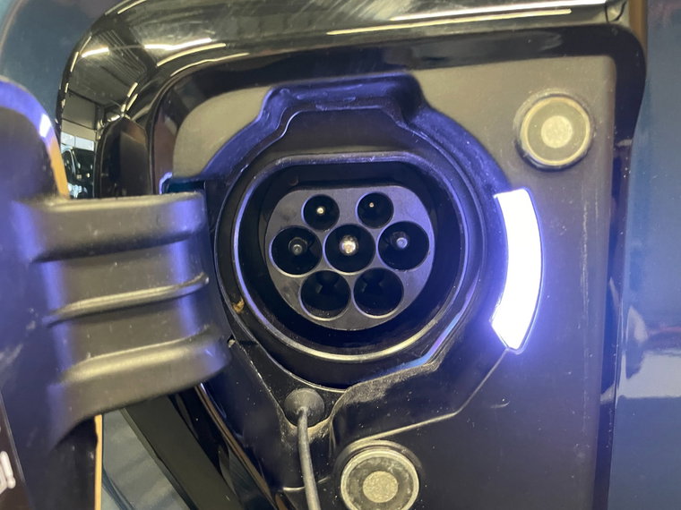 Vehicle Image 20