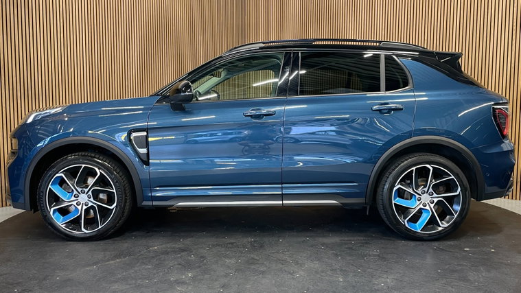 Vehicle Image 32