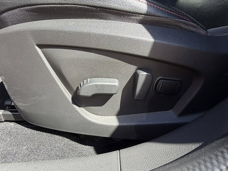 Vehicle Image 28