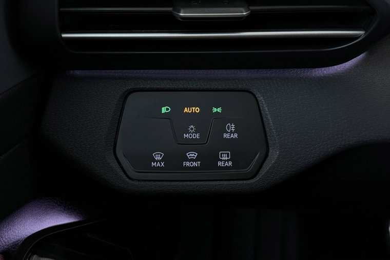 Vehicle Image 33
