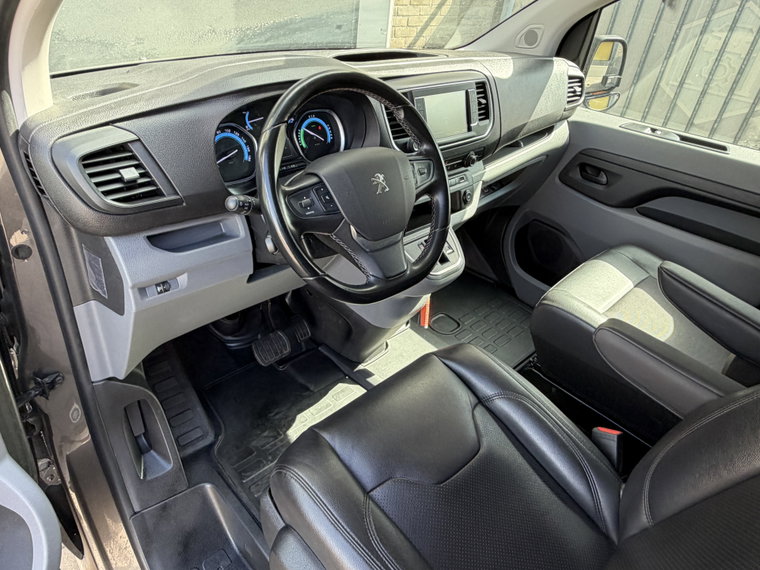 Vehicle Image 36