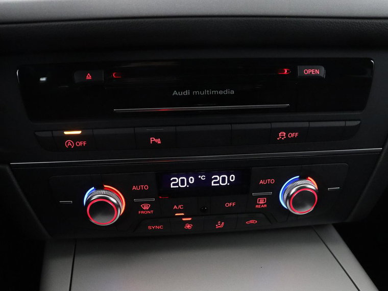 Vehicle Image 28