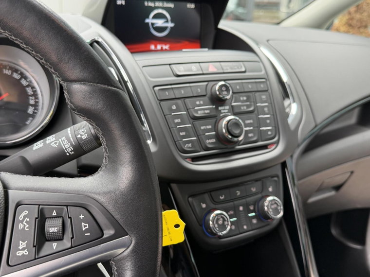 Vehicle Image 36