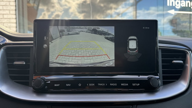 Vehicle Image 18