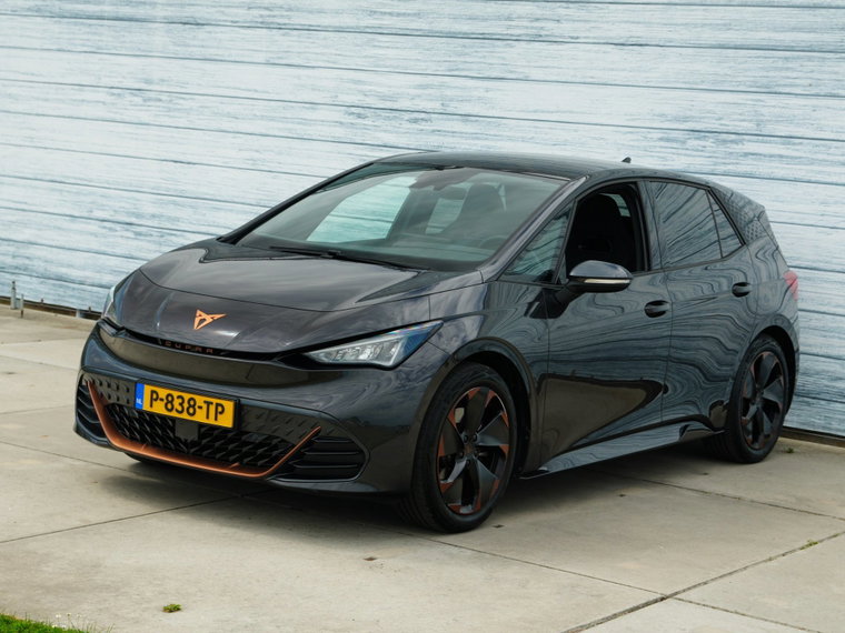 Vehicle Image 12
