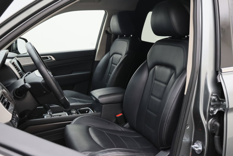 Vehicle Image 9