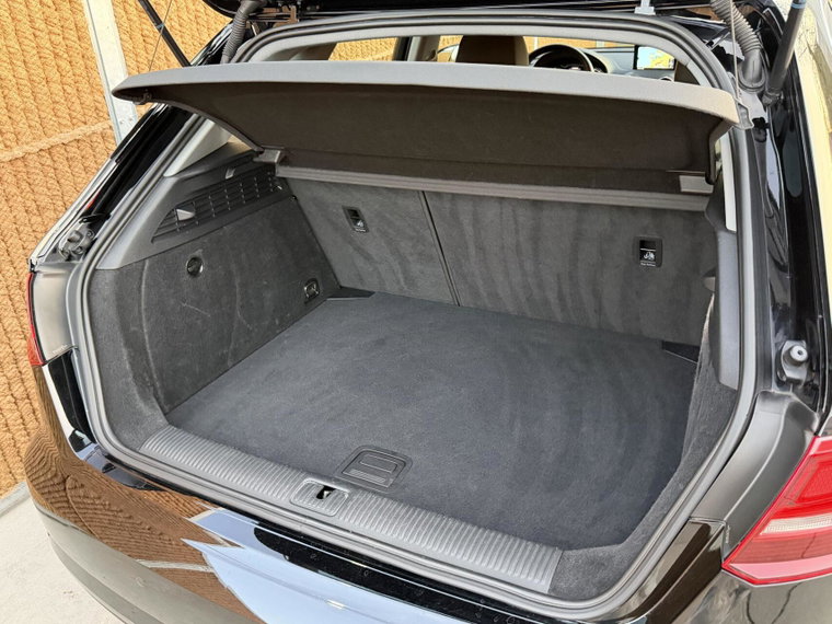 Vehicle Image 37