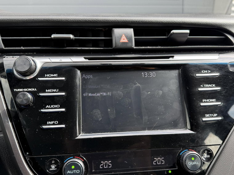 Vehicle Image 21