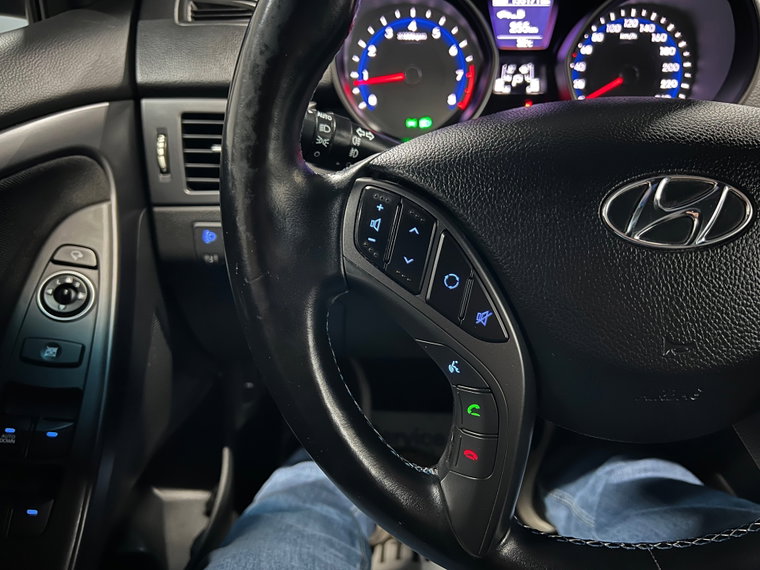Vehicle Image 11