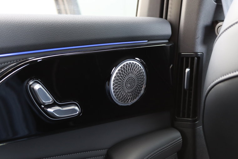 Vehicle Image 29