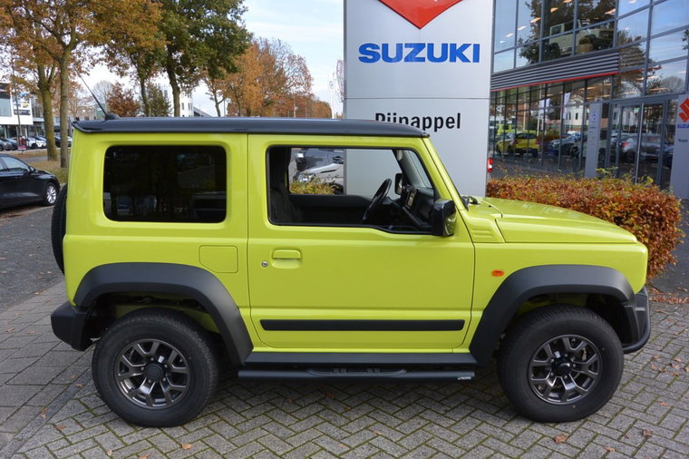 Vehicle Image 8