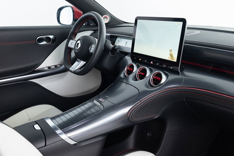 Vehicle Image 4