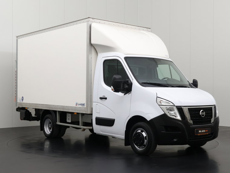 Nissan Interstar